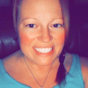 Meet your Posher, Carrie